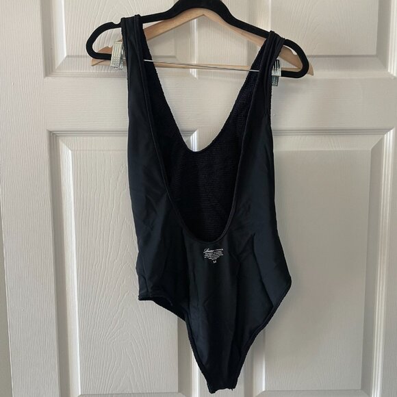 Lovers + Friends | Show Me One Piece - Picture 8 of 8